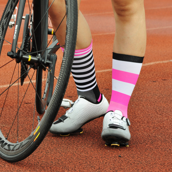 3 Pairs Color Matching Stripes Performance Ventilate Mid Cycling Socks Test Sample